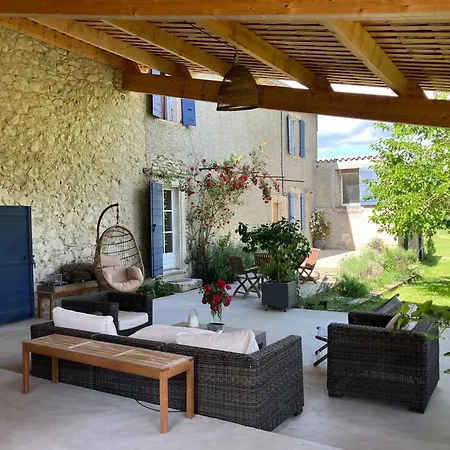 Mas Du 18e Siecle Au Calme Entoure De Champs De Lavandes * Pierrerue (Alpes-de-Haute-Provence)