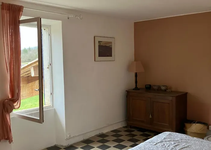 Hébergement de vacances Mas Du 18e Siècle Au Calme Entouré De Champs De Lavandes Pierrerue (Alpes-de-Haute-Provence)